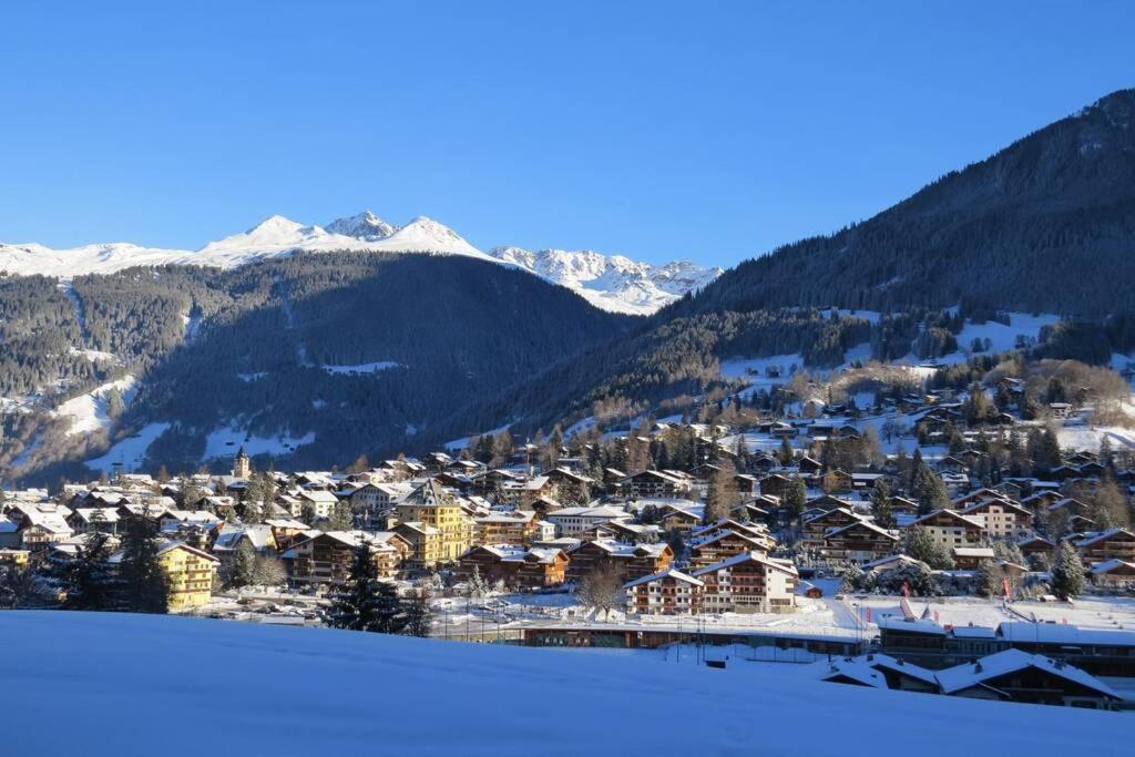 Appartement In Hus Signal Met Prachtig Uitzicht Op De Bergen Klosters-Serneus Extérieur photo